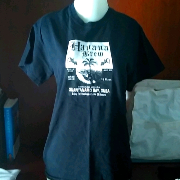 T-shirt - Picture 1 of 1